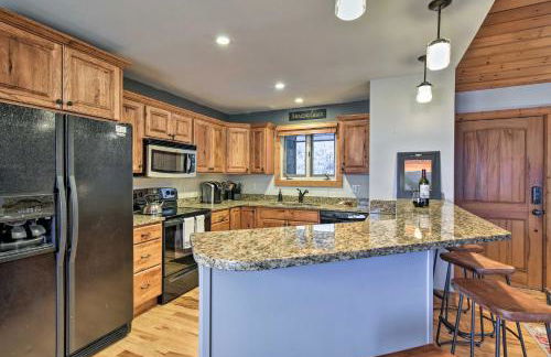Cabin with Fireplace and Mountain Views 5 Mi to Boone - Foto 10