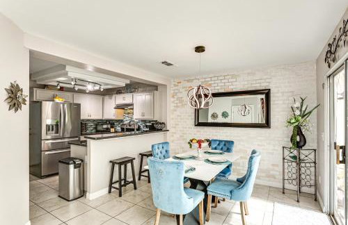 Pool Access Beautiful Modern Home in Las Vegas! - Photo 3