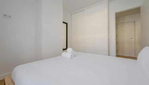 Elegancia con parking para 4, vive La Latina - Photo 3