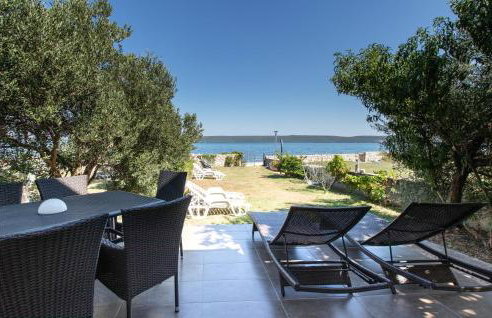 Amazing Apartment In Dobropoljana - Photo 5