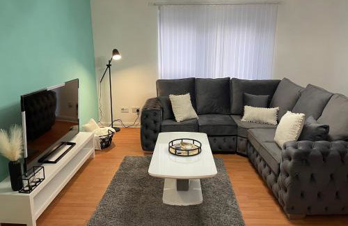 Entire 2 bedroom Beautiful newly furnished flat - Foto 5