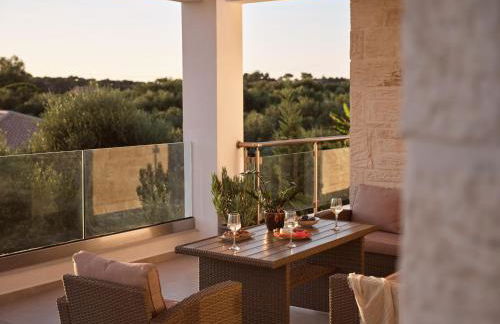 Solis Ortus Villa, a Sublime Sanctuary with Pool, By ThinkVilla - Foto 36