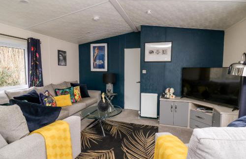 The Hideout - Photo 2