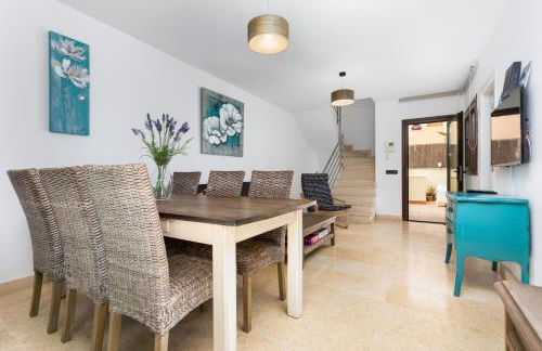 Sunset Beach 4 Bedroom Villa 200m to Beach+Fast WIFI - Photo 36