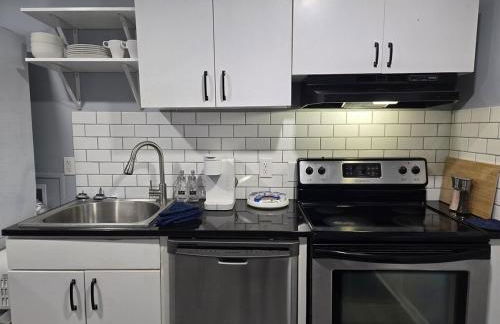 2 King Beds Near Airport - The Silver Hideaway - Foto 3