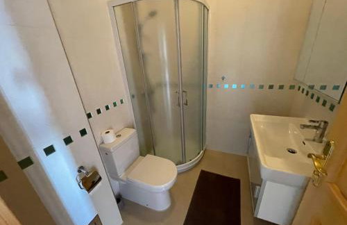 Luxury Seaside Villa with a classic Mediterranean Olive Garden, a fully equipped Professional Kitchen, Pool, Sauna, Padle Boards and Canoe - Miolin Beach House - Photo 52