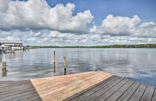 Waterfront Welaka Escape with Private Docks! - Foto 27