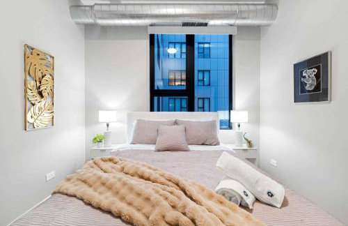 Steps from the Lake Edgewater Modern 2BD 2BA - Photo 22