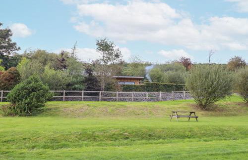 Hilltop Lodge - Photo 25