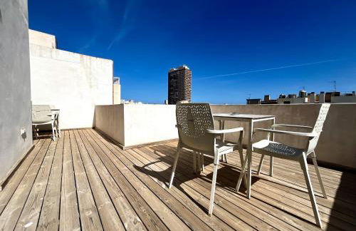 Premium Penthouse Seasonal Rental - Photo 30