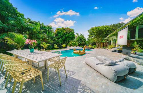 New Villa Jungle Paradise Heated Pool BBQ Soccer - Foto 3