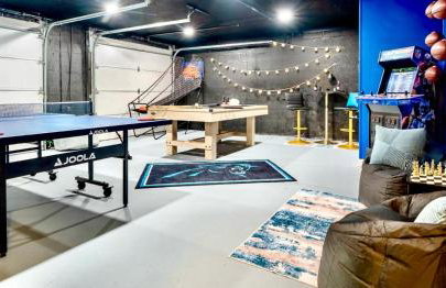 Theater and game rooms 5 bedrooms 2 king size beds TikTok and social media wall - Foto 4