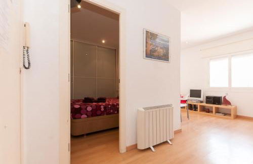 Cute Apartment in Sants Station with HBO & Alexa & AC - Photo 54