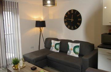 2 Bed 2 Bath Apartment Close to City Ctre Sleeps 5 -Free Parking - Foto 9