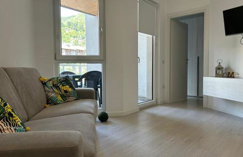 Euro Bilo Home - Photo 11