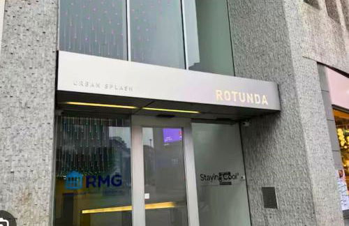 #79 World Famous Rotunda Skyline Views - Near Victoria Square - Sleeps 6 - " Perfect for contractors and Families" - Foto 19