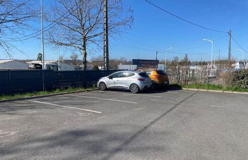 T2 clinique croix du sud climatisé parking lit bultex - Photo 22