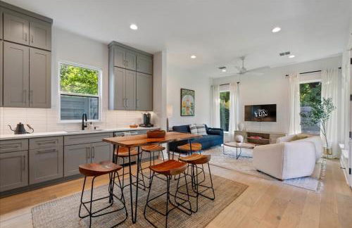 Modern Family Comfort 2BR 2 5BA Sleeps 6 - Foto 16