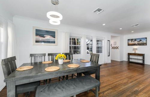 Valley Oasis Pool Hot Tub Near Universal - Foto 12