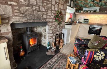 Loch Ness village cottage for 2 with free parking & pets welcome - Foto 6