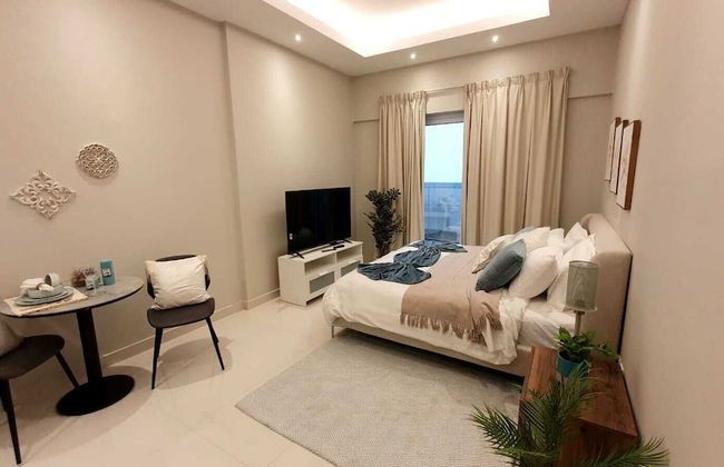 Hera Holiday Home - Photo 2