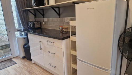 Self-contained Apartment - Foto 5