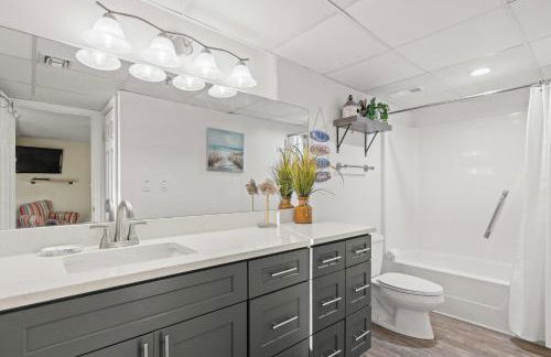 Watercrest Waves! Beachfront 2br/2ba Condo, Sleeps 8, Stunning Gulf Views! - Foto 32