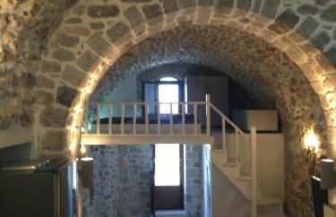 Elata Stone House - Photo 38