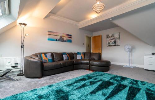 The Gables Poole, 3 Bedroom Penthouse Apartment - Photo 5