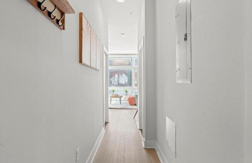 Modern 1BR Apartment Downtown Philly Near MET - Foto 26