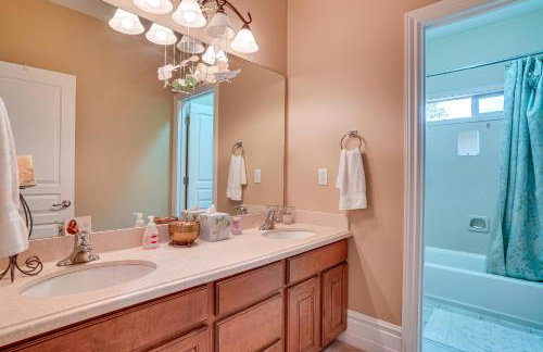 Elegant 6,300-Sq-Ft Family Home with Hot Tub in Orem - Photo 24