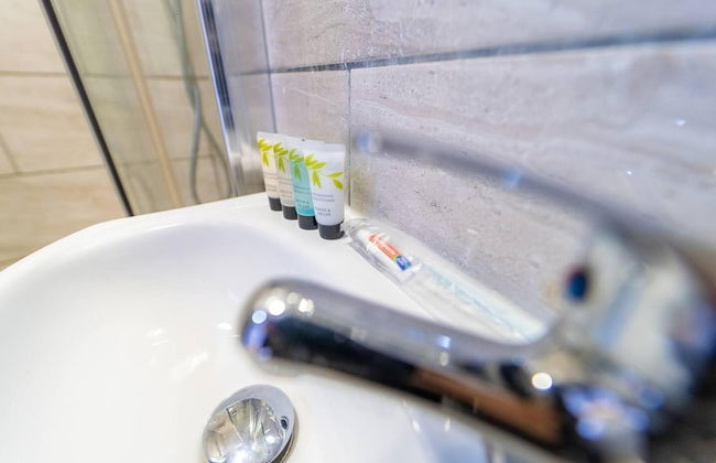 Spacious Comfortable Studio Near the University - Photo 25