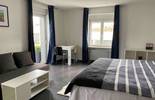 Preiswertes stilvolles Zimmer im privaten Haus mit großem schönem modernem Gemeinschaft Badenzimmer - Foto 21