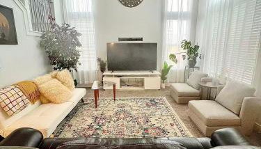 NEW 4-bed 4-bath Stylish House with Mountain View and 2 garages - Foto 2