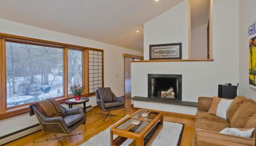 Amherst Woodland Escape - Foto 1