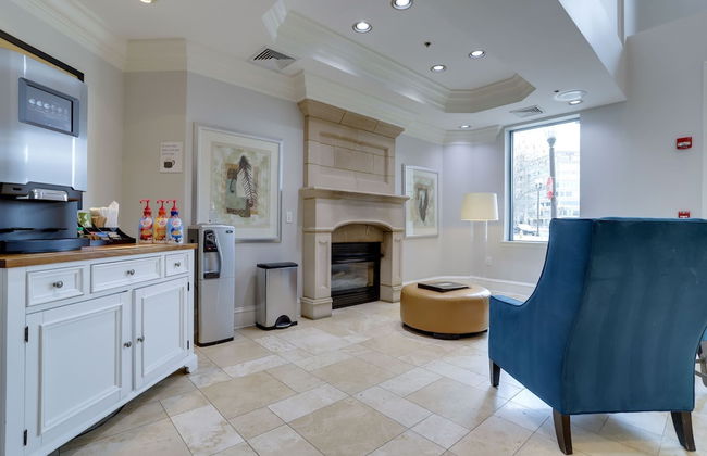 Cozy 1 Bedroom Condo at Ballston - Foto 2