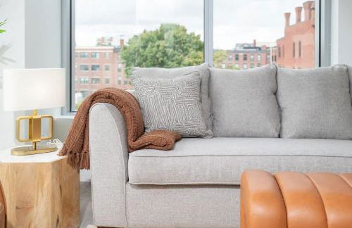 Central Space to Balance Life Work Play 7 Sleeps - Photo 24