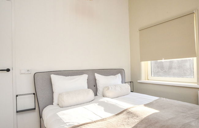 Holiday Home in Vrouwenpolder Near Beach - Photo 3