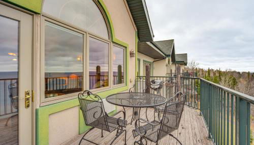 Pool and Lake Access Northern Lakes Retreat! - Foto 3