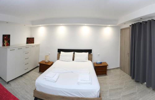 EmilyApartments 1 - Photo 52