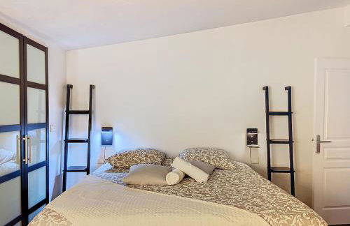 T6 Unique, Chic and Artistic with large terrace - Photo 5