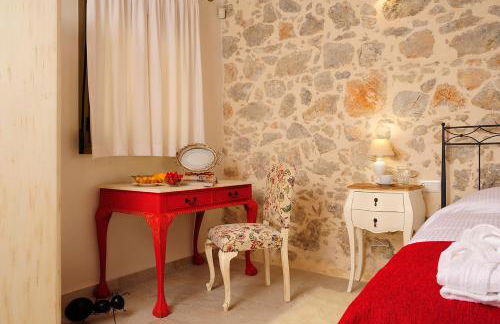 Hawk Villa, Timeless Village Escape with Pool, By ThinkVilla - Photo 22