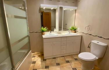 El palacio de Juana - Photo 26