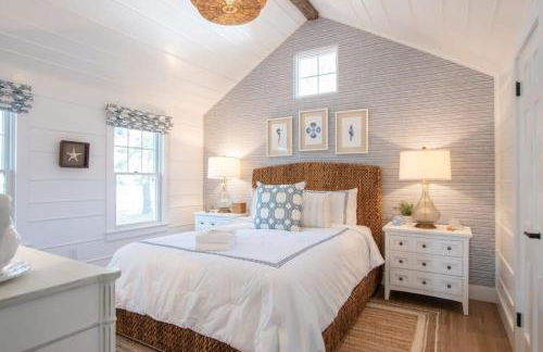 Designed for vacation Easy 0 3 mi walk to Grey Neck Beach - Photo 14