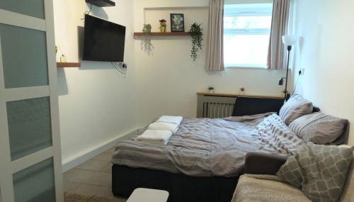 Studio Apartment in Kew - Foto 1