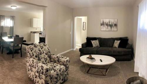 3311 Evanston Large Renovated 4 BDR Close to DTWN Laundry - Foto 3