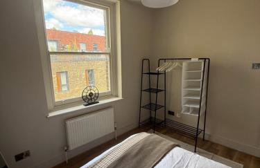 Stokey Skyline Retreat With Balcony - Foto 26