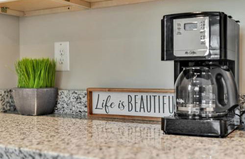 Spacious 4-bedroom Marietta Home w/ free parking - Foto 9