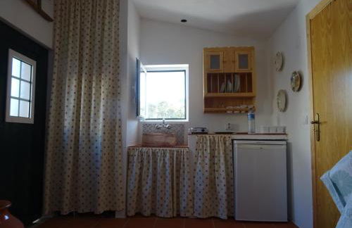 Palheiros da Ribeira - Foto 11