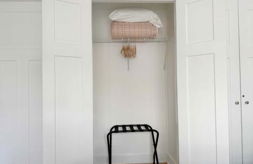 Sunny & Playful Carriage House in Downtown Savannah Stay Here and Walk Everywhere - Foto 33